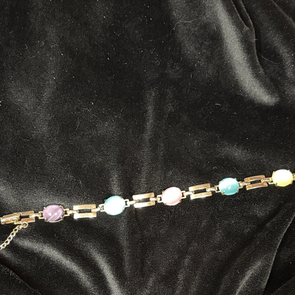 Pastel multi stone gold bracelet with security chain clasp 7" long - Picture 5 of 10